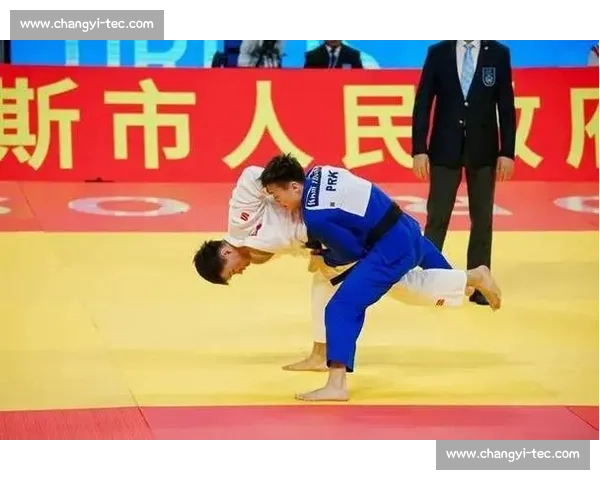柔道巅峰对决精彩瞬间全记录与赛场背后故事揭秘